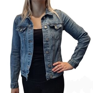 Gap 1969 icon denim jacket size XS